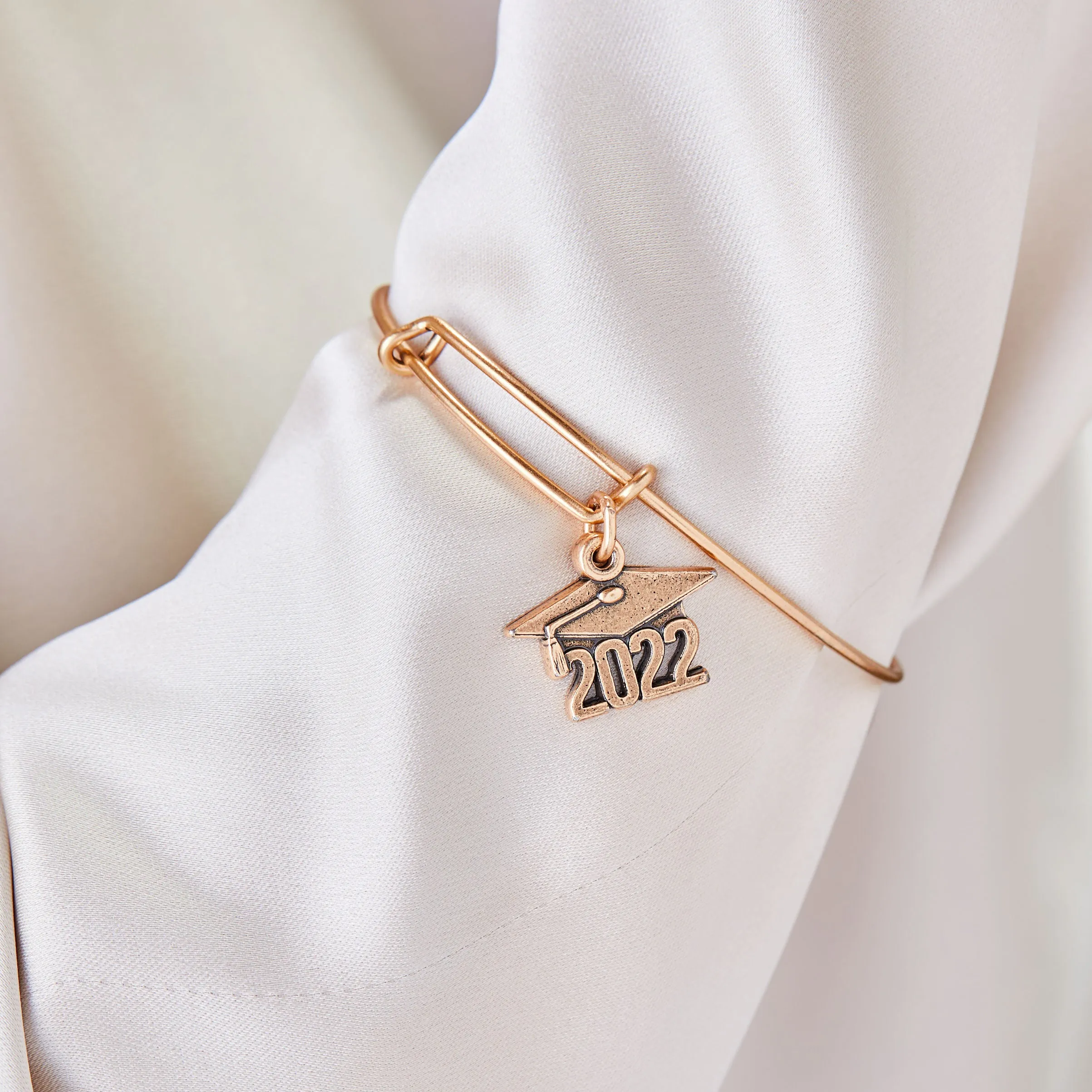 2022 Graduation Cap Charm Bangle Bracelet