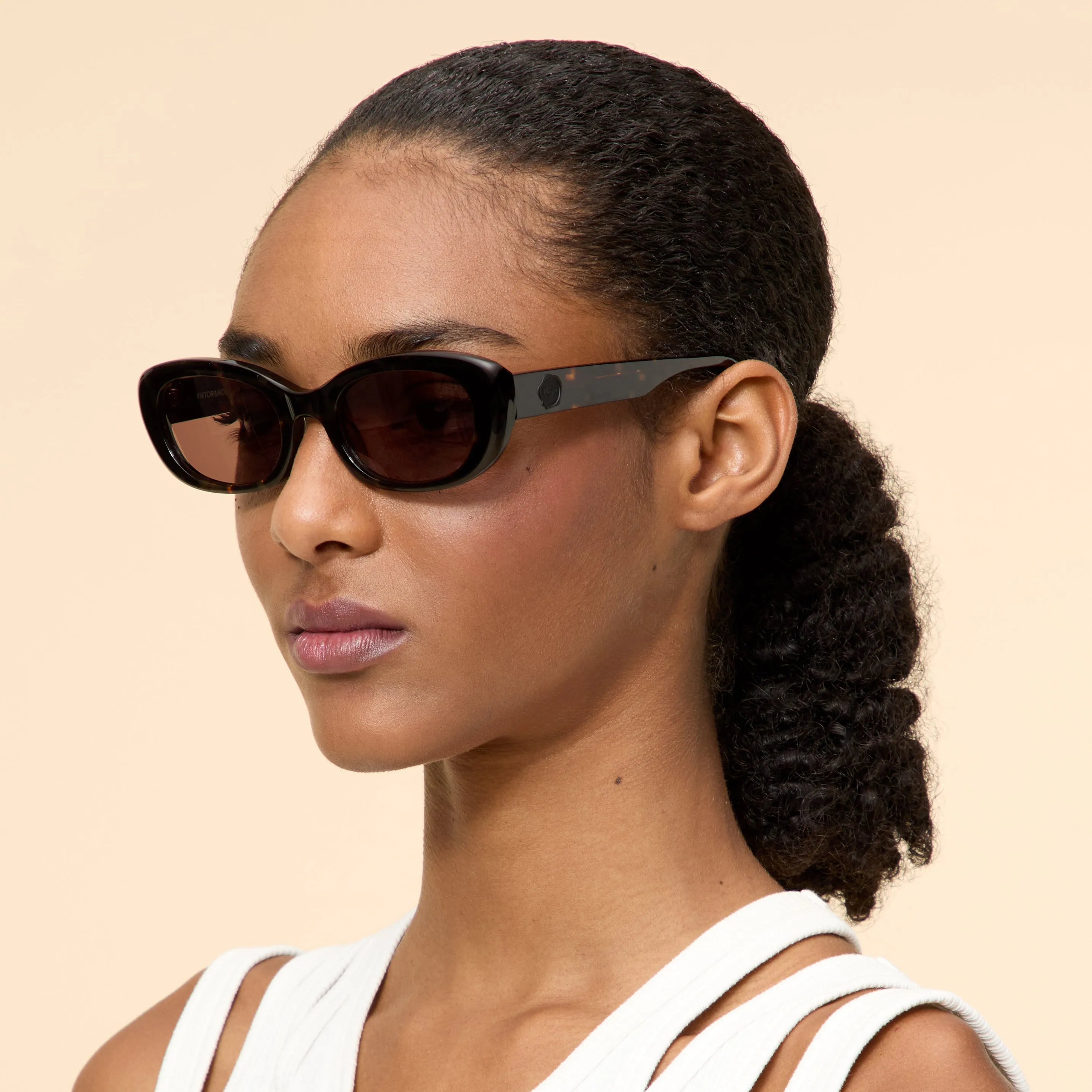 OVAL ACETATE SUNGLASSES