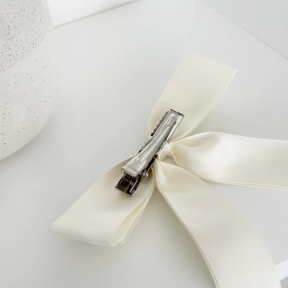 Ribbon Bow Clip - Almond Cream