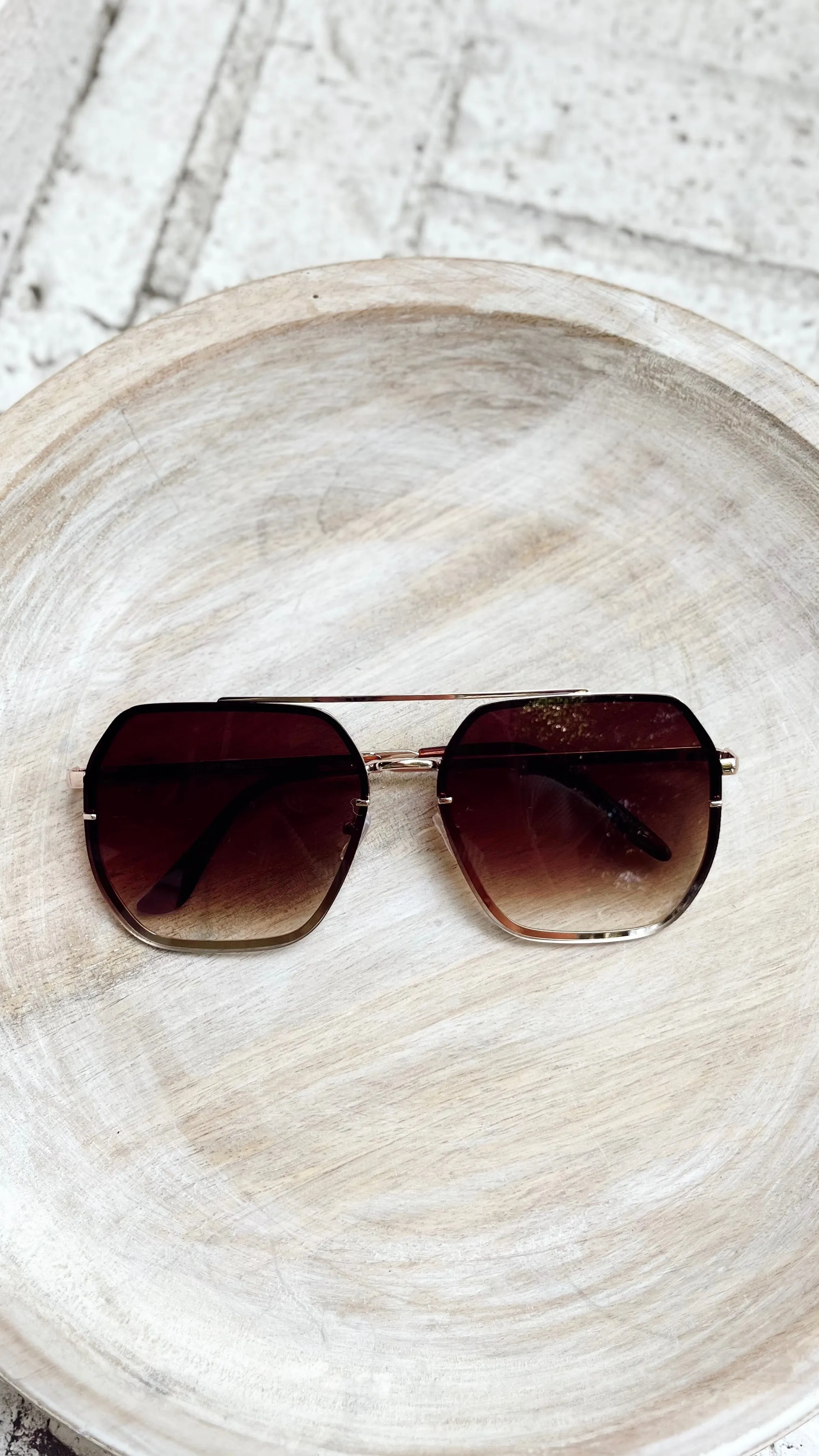 The Luna Classic Aviator Sunglasses